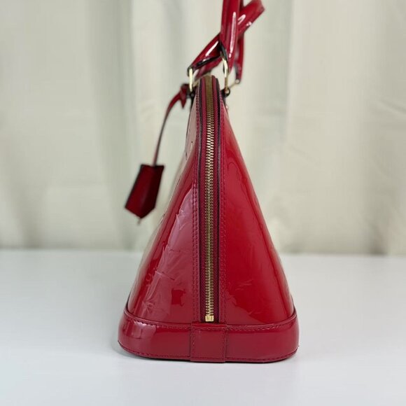 Louis Vuitton Red Alma MM Top Handle Bag Monogram Vernis - Picture 2 of 10